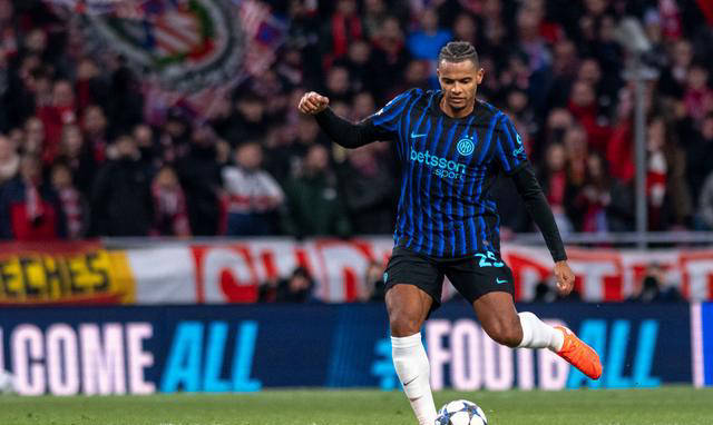 意甲最新动态：齐沃苦战再负AC米兰，圣西罗逆转希望重燃